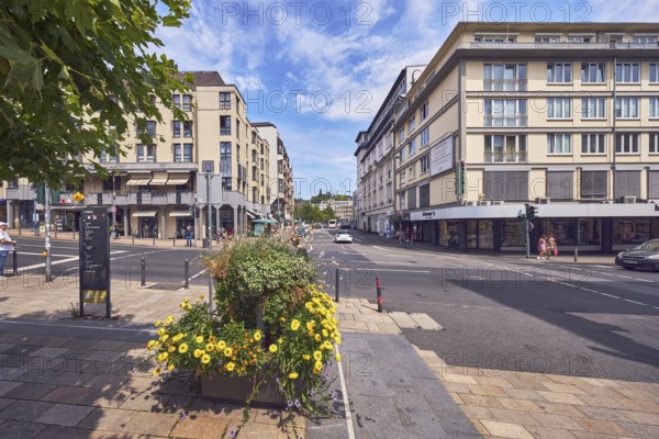 Pedestrian zone, residential and commercial buildings, general architecture, barrier bollards,