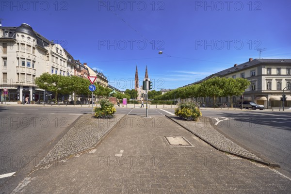 Traffic island, roads, square, St. Boniface Catholic Church, scaffolding, renovation, barrier