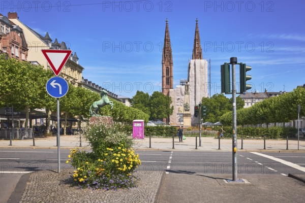 Traffic island, St. Boniface Catholic Church, barrier bollard, pedestrian crossing, traffic lights,