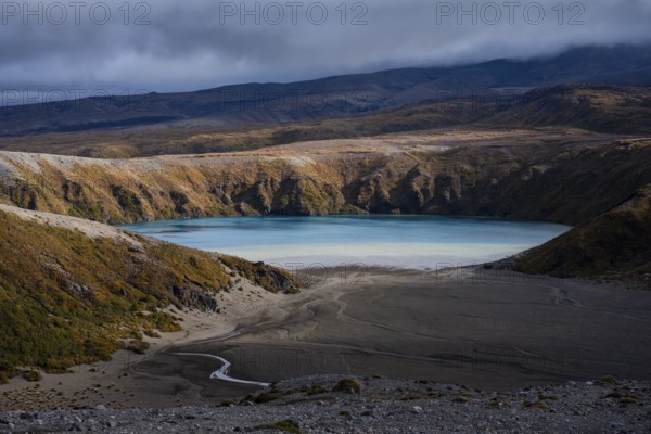 View of Lower Tama Lake, Tama Lake Walk (Tama Lakes Track), Tongariro National Park, North Island,