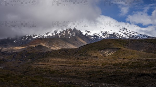 Volcanic landscape, Tama Lake Walk (Tama Lakes Track), Mount Ruapehu in the background. Tongariro