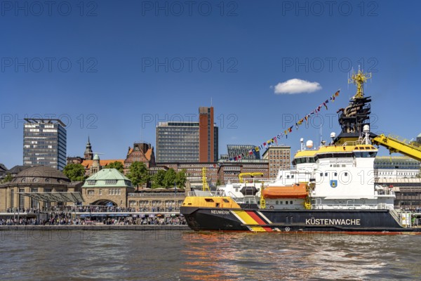 Multipurpose vessel Neuwerk der KÃ¼stenwache at St. Pauli LandungsbrÃ¼cken at Hamburg Harbour