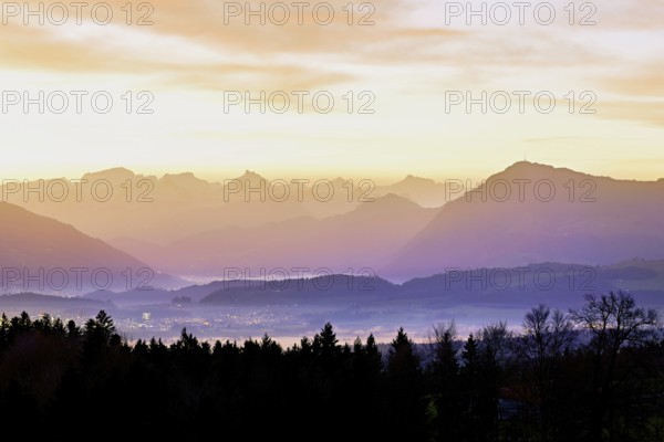 View from Horben of the midlands lying in fog, behind it the Alps with the Rigi, Beinwil-Freiamt,