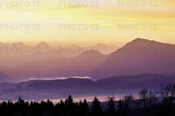View from Horben of the midlands lying in fog, behind it the Alps with the Rigi, Beinwil-Freiamt,