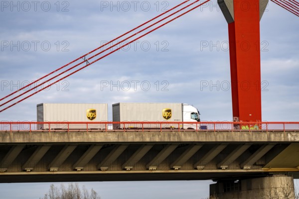 Truck, truck with trailer, from the logistics company UPS, United Parcel Service, courier company,