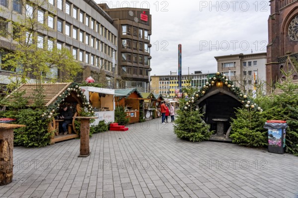 Christmas market in downtown Gelsenkirchen, am Neumarkt, BahnhofsstraÃŸe, North Rhine-Westphalia,
