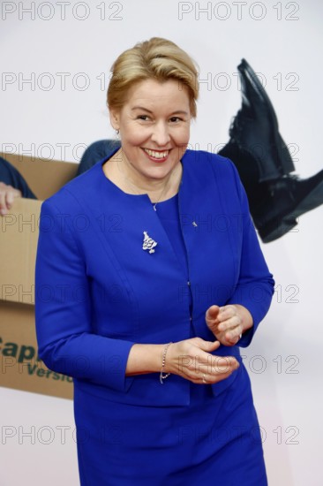 Franziska Giffey at the world premiere of Stromberg - Everything as usual on 1.12.2025 at the Zoo