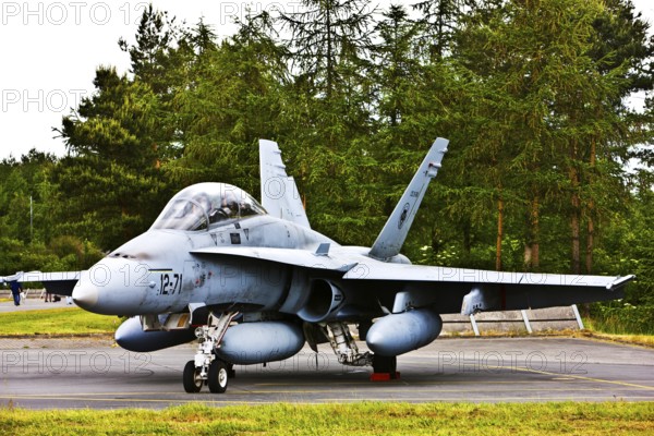 McDonnell Douglas FA-18D Hornet, aircraft type, multi-purpose fighter aircraft, air defense,