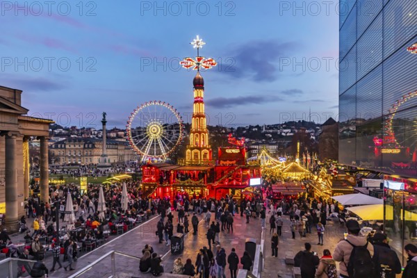 Evening atmosphere at Stuttgart's Christmas market in the Schlossplatz area. With around 3.5