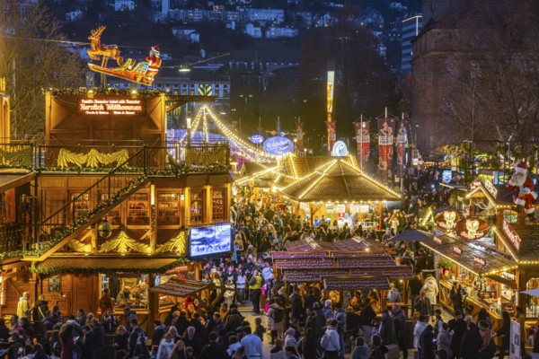 With around 3.5 million visitors, the Stuttgart Christmas market is one of the largest and most