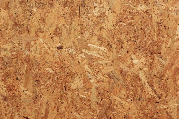 Coarse OSB wood fiber material with a natural, organic texture