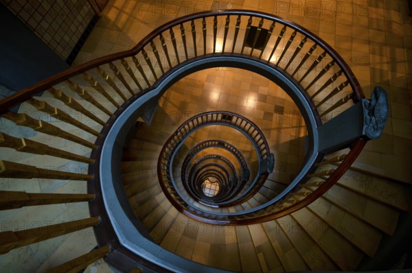 Interior view, staircase, round, Messberghof office building, also Ballinhaus, Free and Hanseatic