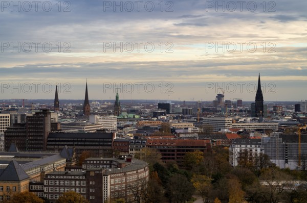 Town Hall, Elbtower Ruin, Planned by Signa Holding, René Benko, Bankruptcy, St. Nikolai Church