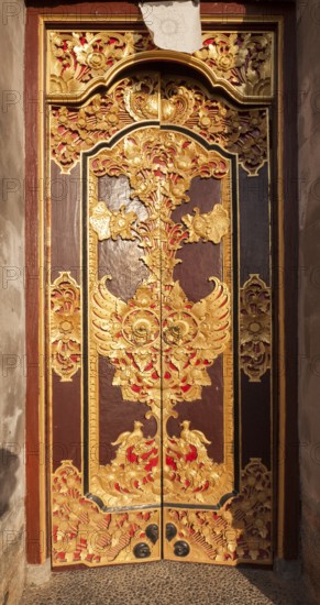 Temple door, Puri Saren Agung, the historic temple of the official residence of the royal family,