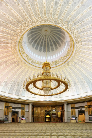 Jame' Asr Hassanil Bolkiah Mosque, Decorated prayer hall with a cupola and majestic chandelier,