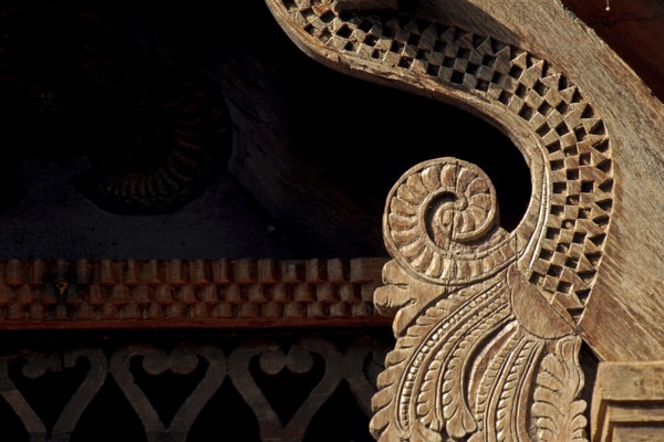 Detail of a traditionally decorated wooden roof, Heritage Hotel Privacy, Vembanad Lake, Kerala,
