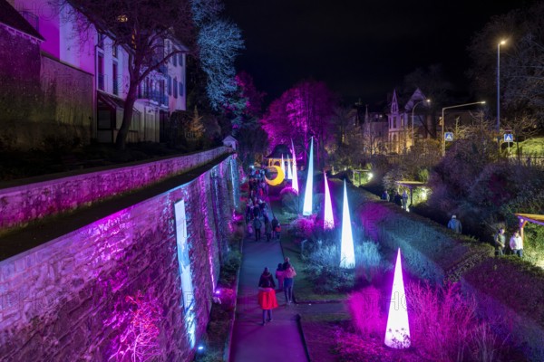 Light art, light installation, illuminated sculptures in the city garden of the city of Radolfzell