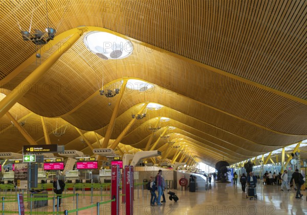 Modern architecture interior of terminal 4 building, Adolfo SuÃ¡rez Madridâ€“Barajas airport,