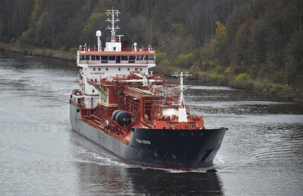 LNG tanker TITAN VISION sails in the Kiel Canal, NOK, Kiel Canal, Kiel Canal, Schleswig-Holstein,