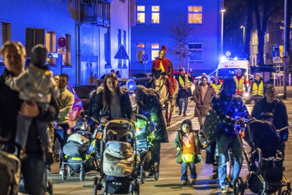 Safety at the Martin train in Essen-RÃ¼ttenscheid, the parish of St. Lambertus, accompanied by