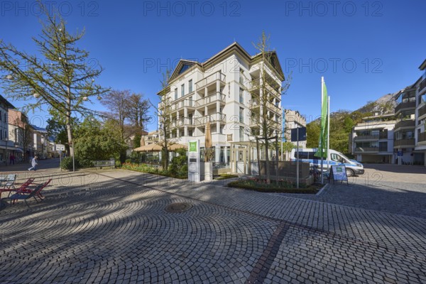 Hotel, ibis Styles, building, pedestrian zone, trees, car park, blue sky, cloudless, Salzburger
