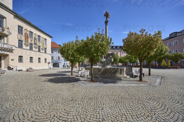 Wittelsbacherbrunnen, fountain, square, cobblestones, trees, general architecture, historic town