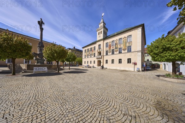 Wittelsbacherbrunnen, fountain, historic town hall, frescoes, general architecture, square,