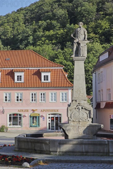 Armourer's fountain with sculpture, blacksmith at the anvil making a weapon, market square, Suhl,