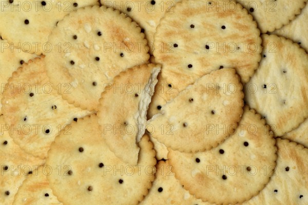Crackers, crackers