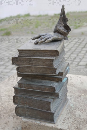Monument to merchant, publicist and publisher Carl Joseph Meyer, sculpture, modern art, pile of