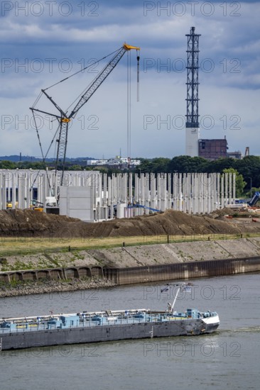Construction of a new logistics hall on the Mercatroinsel, Hall 2, next to an existing hall, approx