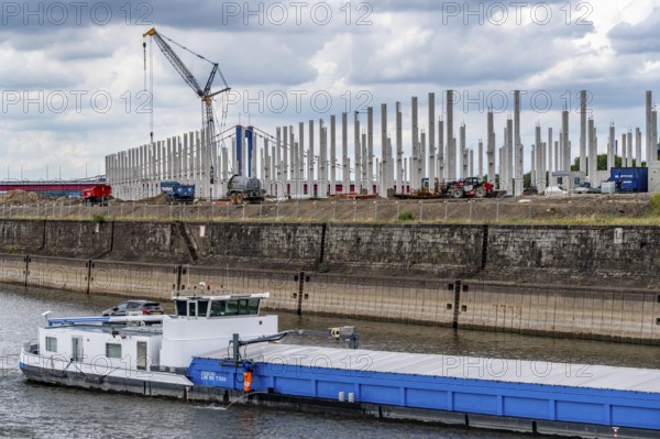 Construction of a new logistics hall on the Mercatroinsel, Hall 2, next to an existing hall, approx