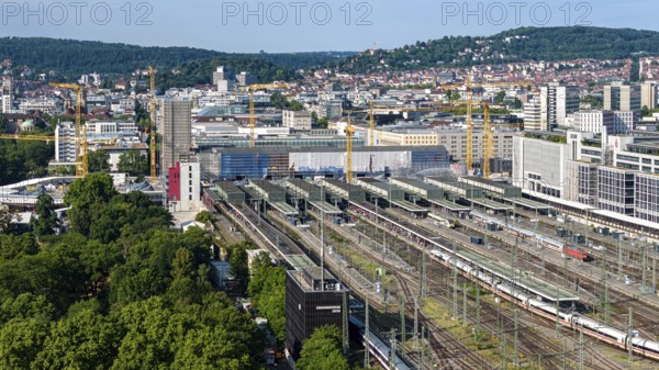 Track apron at the main station with ICE at the platform. In front the signal box, on the right
