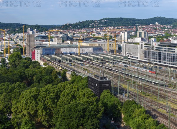 Track apron at the main station with InterCity at the platform. In front the signal box, on the