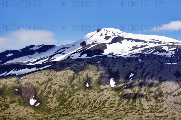 Snow-covered volcano Snæfellsjökull, Snäfellsjökull, Snaefellsjökull glacier, spring clouds,