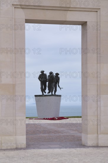 Three fighting soldiers, sculpture, British Normandy Memorial, war memorial, Ver-sur-Mer, D-Day,