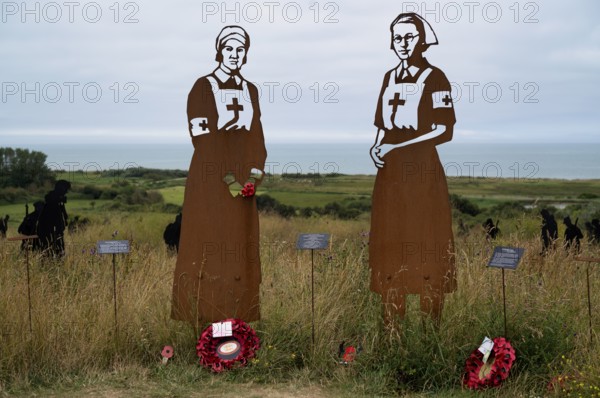 Nurse Mollie Evershed and Dorothy Field, installation, Standing with Giants, honouring the
