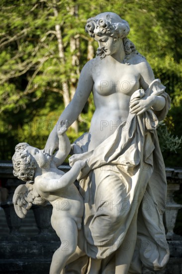 Venus and Cupid, decorative female statue with putti, terraced gardens, palace gardens of Linderhof