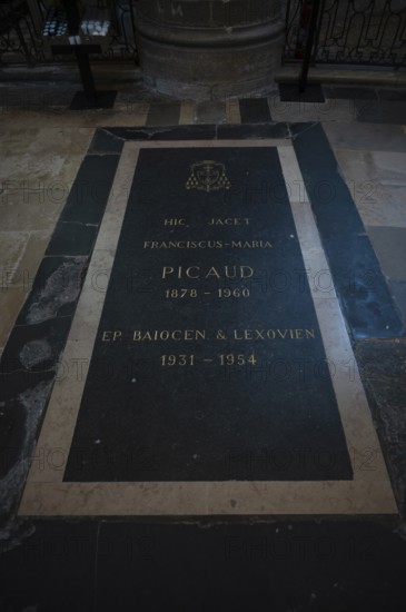 Interior view, burial place of Bishop François-Marie Picaud, Cathédrale Notre-Dame de Bayeux,