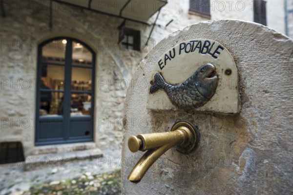 Drinking water fountain, picturesque mountain village, St. Paul de Vence, Provence Alpes Côte