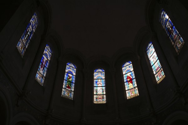 Interior view, stained glass window, coloured stained glass window, choir room, Église Saint-Pierre