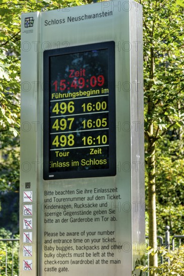 Automatic display board, guided tours for tourists, mass tourism, Neuschwanstein Castle, fairytale