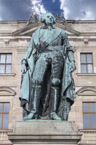 Sculpture of Friedrich Margrave of Brandenburg, founder of Erlangen University, Schlossplatz,
