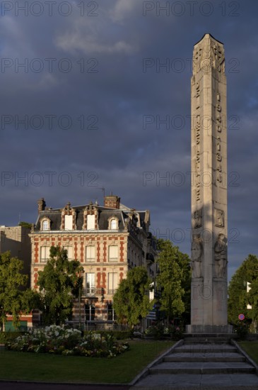 Le Monument aux martyrs de la Résistance, memorial to resistance fighters against the National