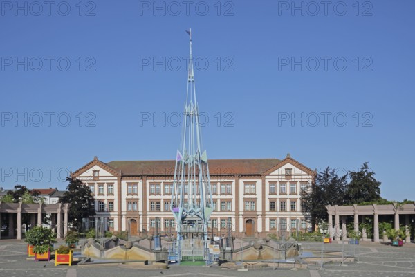 New town hall built in 1879 and fountain with obelisk, arcade, parade ground, Pirmasens,