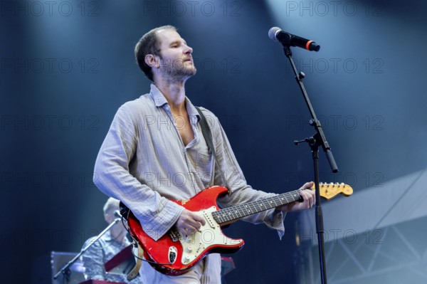 Michael Marco Fitzthum aka Marco Michael Wanda, Singer, Guitarist, Wanda, Rock/Pop Band, Austria,