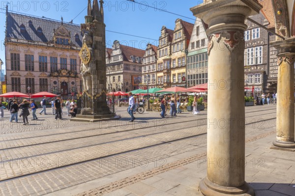 Market square with Roland statue, historic gabled houses under monument protection, Chamber of