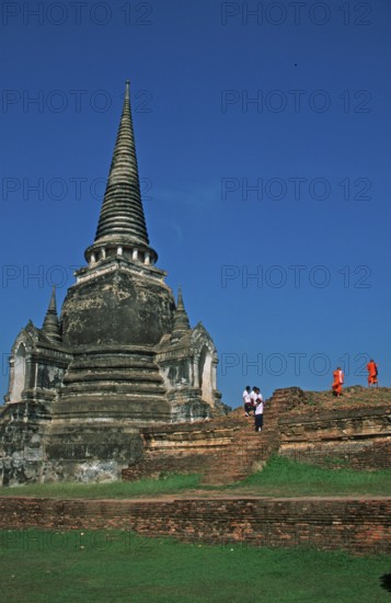 People, monks, girls, chedi at Wat Phra Si Sanphet, Ayutthaya, Thailand, December 2002, vintage,