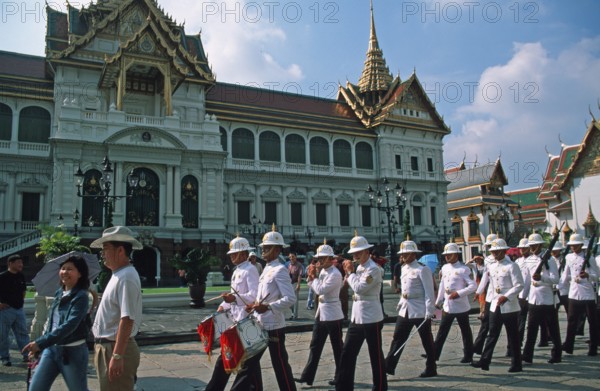 Changing of the Guard, Chakri Maha Prasat Hall, Grand Palace, Bangkok, Thailand, December 2002,
