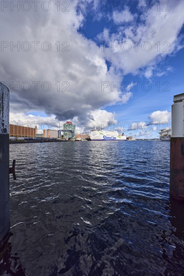 Kiel Fjord, harbour, duckdalben, ferry, seaport Kiel GmbH and Co. KG, quay, portal crane, general